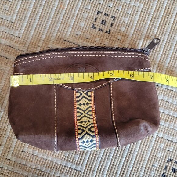 Antigua handmade leather full zip pouch - Picture 2 of 7